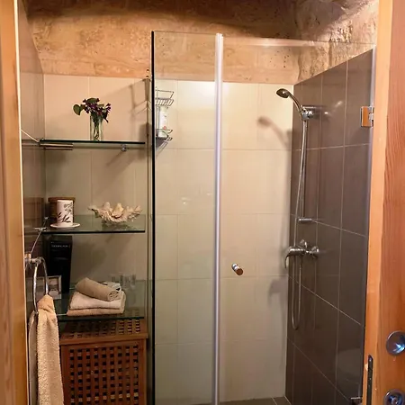 بيت للعطل Traditional Maltese Townhouse Very Close To Mdina *
