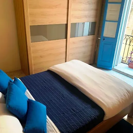 Traditional Maltese Townhouse Very Close To Mdina